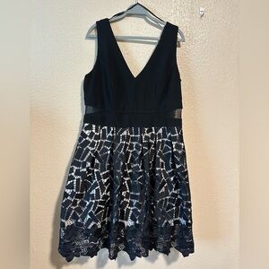 XSCAPE Dress‎ Plus Size Embroidered Lace